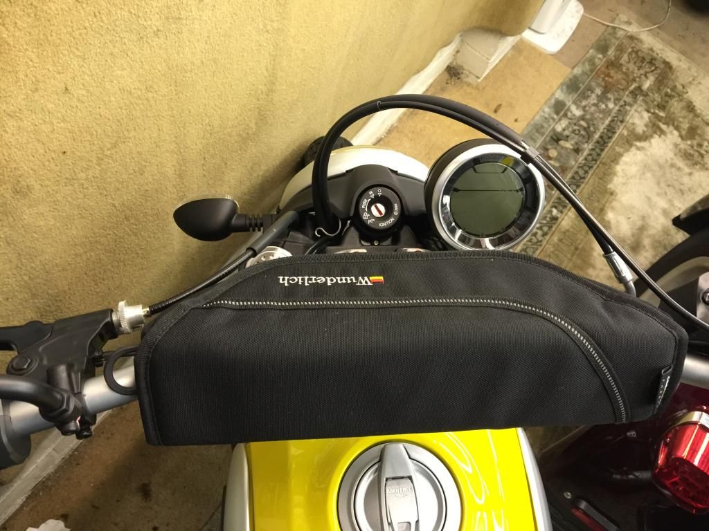 ducati scrambler handlebar bag